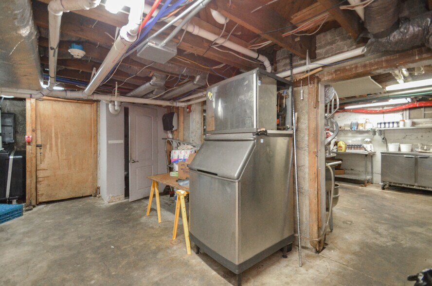 More Photos Of 4558 Crackersport Rd, Allentown Restaurant For Sale