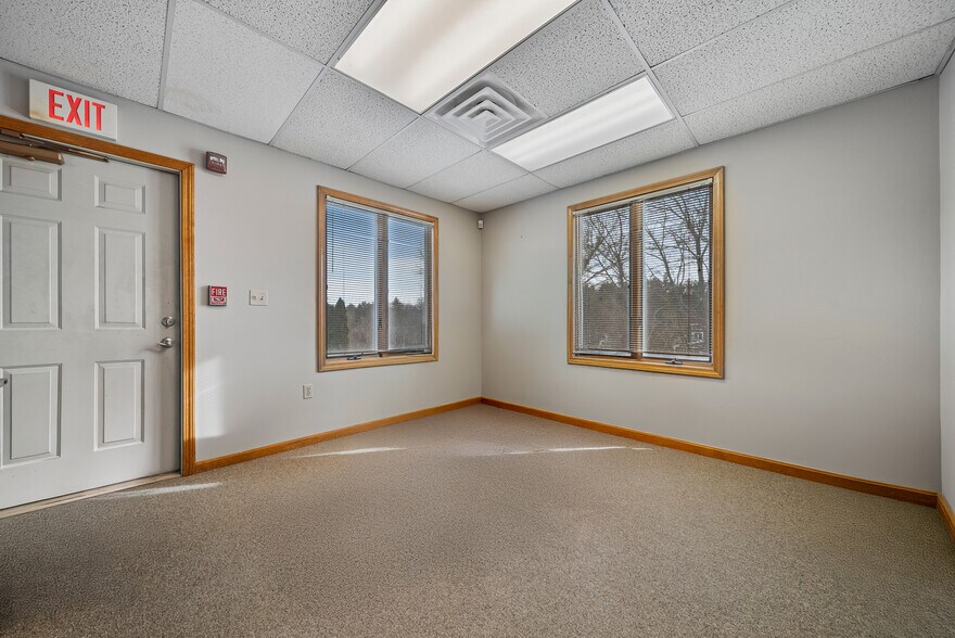 More Photos Of 91 Plaistow Rd, Plaistow Office For Sale