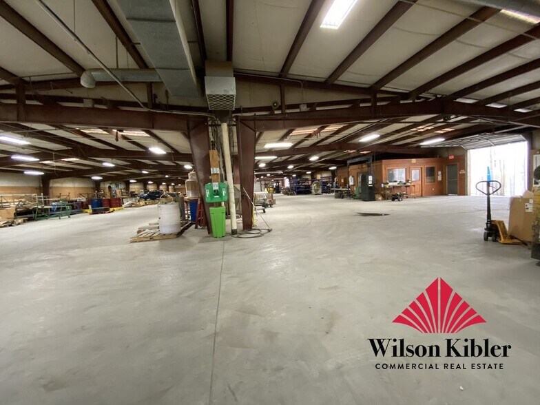 More Photos Of 1020 2nd Ave, Columbia Warehouse For Lease