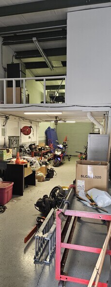 More Photos Of 1133 Industrial Blvd, Naples Manufacturing For Lease