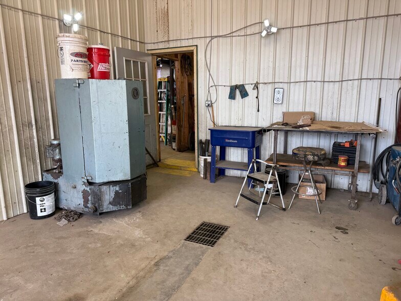 More Photos Of 101 E 4th St, Newell General Retail For Sale