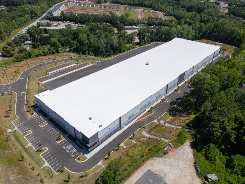 More Photos Of 1851 Old Covington Hwy SE, Conyers Distribution For Lease