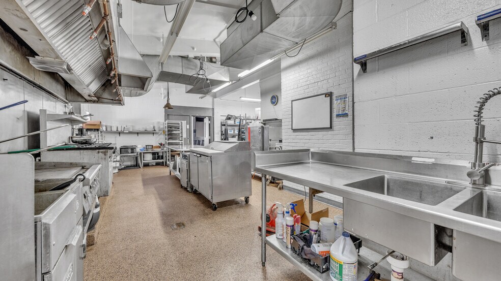 More Photos Of 3212 N Union Rd, Cato Golf Course Driving Range For Sale