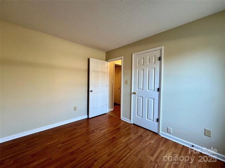 More Photos Of 1 Wesley Branch Rd, Asheville Apartments For Sale