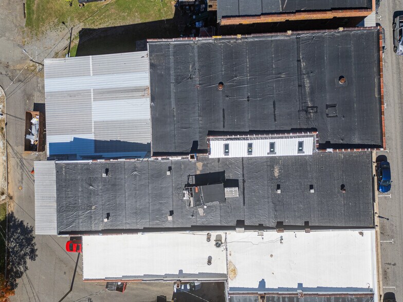 More Photos Of 516 N Main St, Hillsville Office Residential For Sale