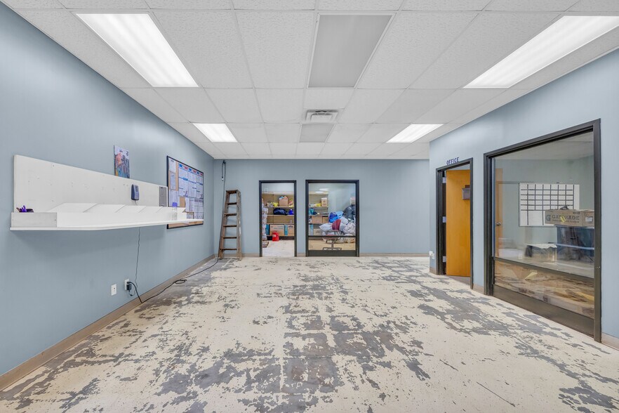 More Photos Of 252 Komplex Dr, Carnesville Warehouse For Sale