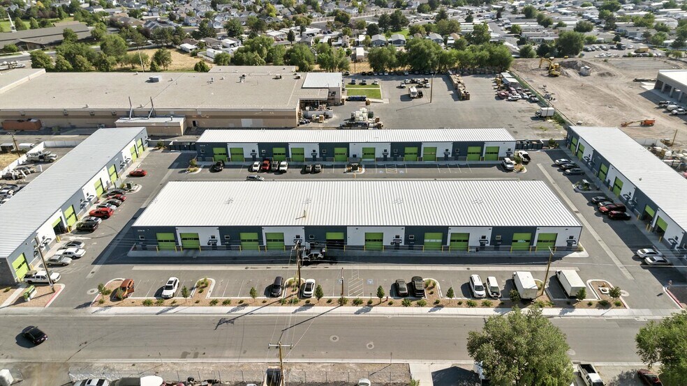 More Photos Of 5170-5176 W Liberator Dr, Kearns Warehouse For Lease