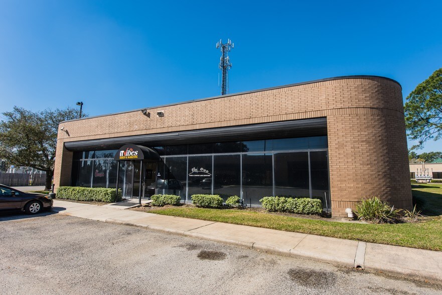More Photos Of 25307 I-45, Spring Medical For Lease