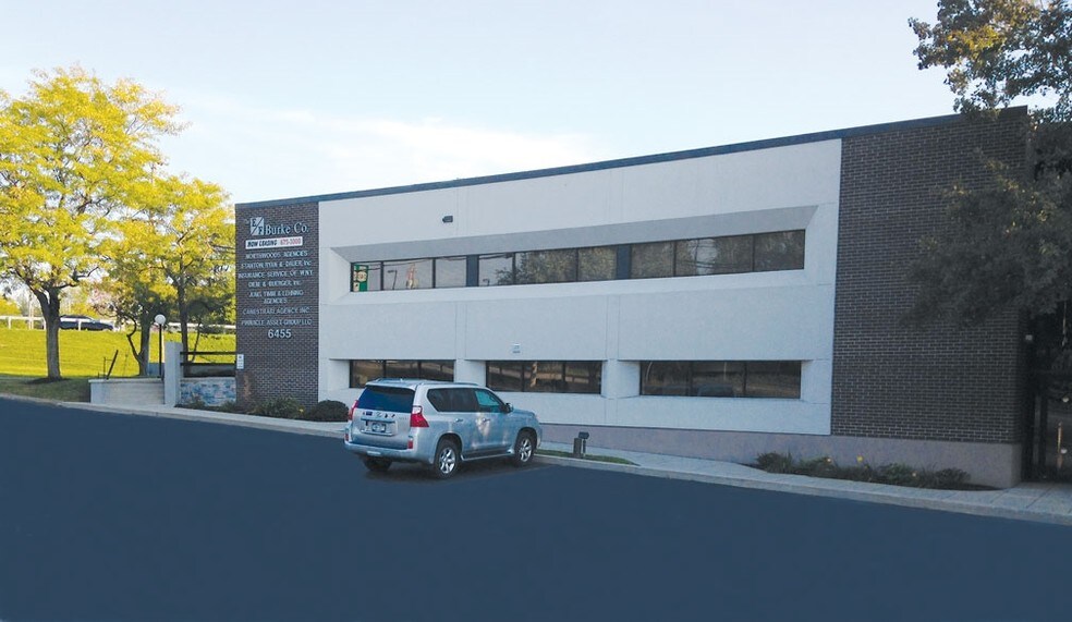 Primary Photo Of 6455 Lake Ave, Orchard Park Office Residential For Lease