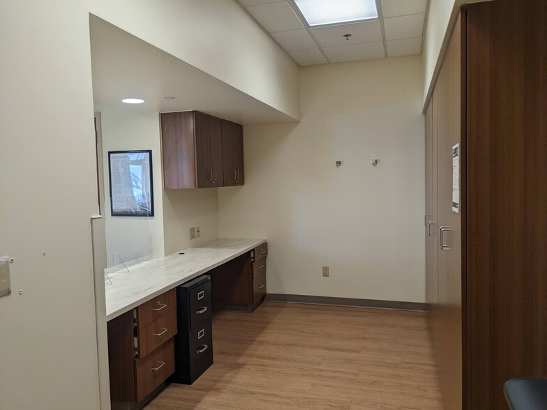 More Photos Of 265 Tanglewood Ln, Silverthorne Medical For Lease