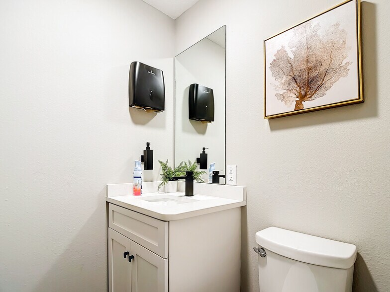 More Photos Of 285 S Central Ave, Umatilla Medical For Sale