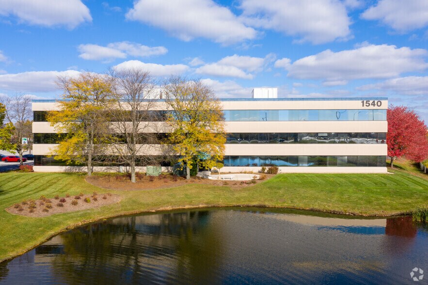 More Photos Of 1540 E Dundee Rd, Palatine Office For Lease