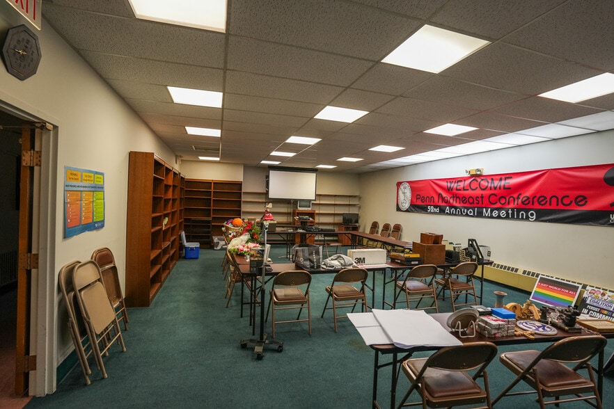 More Photos Of 431 Delaware Ave, Palmerton Office For Sale