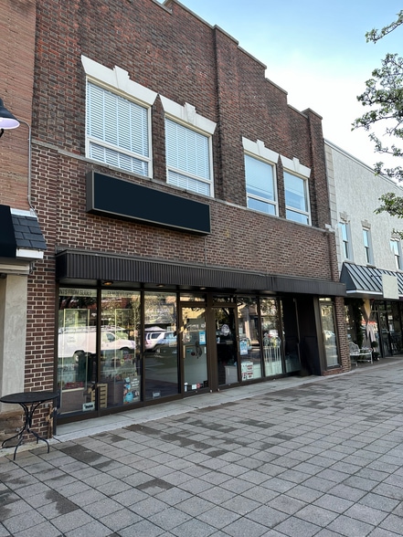 Primary Photo Of 40 Main St, Madison Storefront Retail Office For Lease