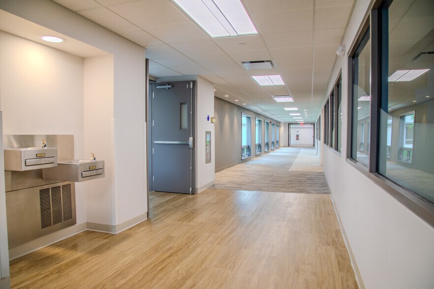More Photos Of 1001-1019 S Broad St, Lansdale Medical For Lease