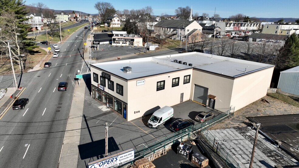 More Photos Of 480 Memorial Pky, Phillipsburg Flex For Lease