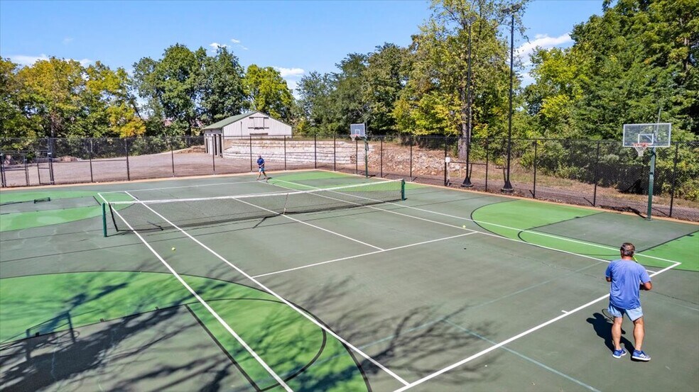 More Photos Of 10806 NE 106th Ter, Kansas City Land For Sale
