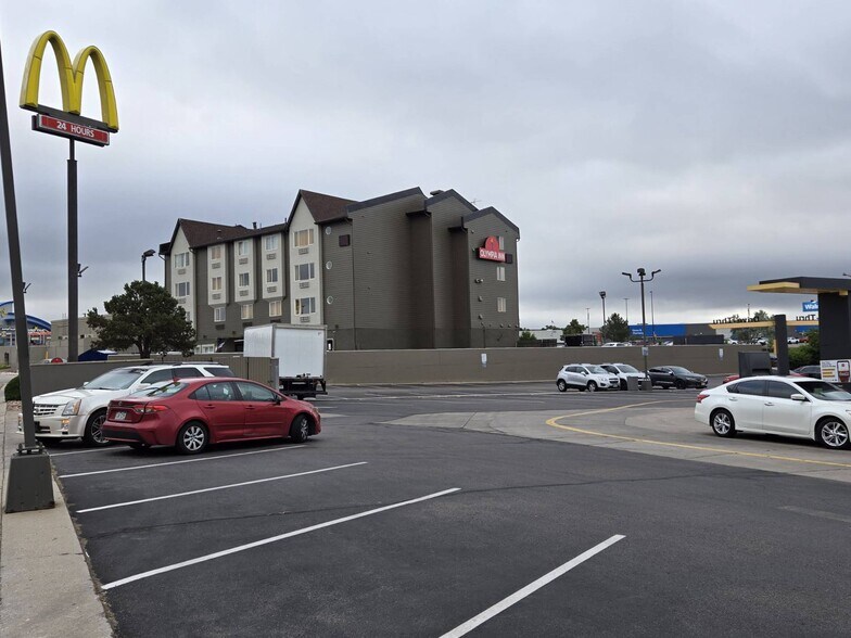 More Photos Of 8350 Razorback Rd, Colorado Springs Hotel For Sale