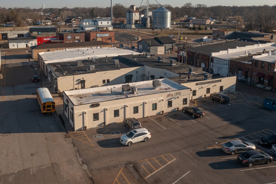 More Photos Of 115 Neal St, Martin General Retail For Sale