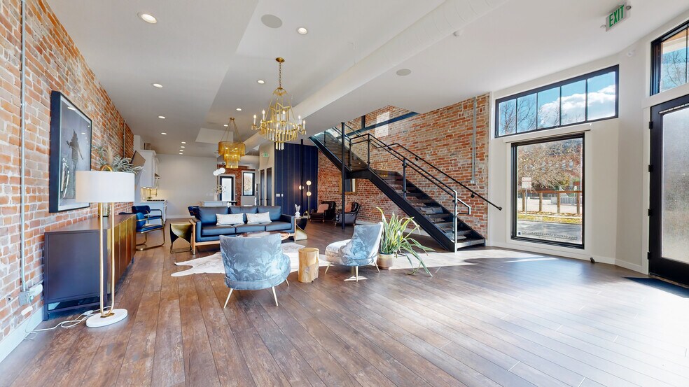 More Photos Of 3700 N Franklin St, Denver Office For Sale