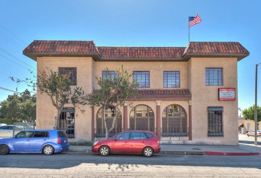 More Photos Of 2472-2476 Lake Ave, Altadena Office For Lease