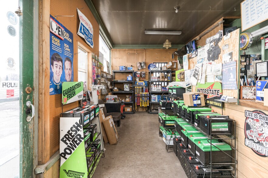 More Photos Of 7 S Highway 91, Downey Self Storage For Sale