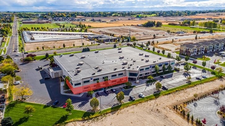 More Photos Of 1550 S Tech Ln, Meridian Showroom For Lease