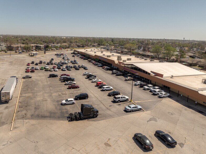 More Photos Of 2900-2962 SW 59th St, Oklahoma City Unknown For Lease