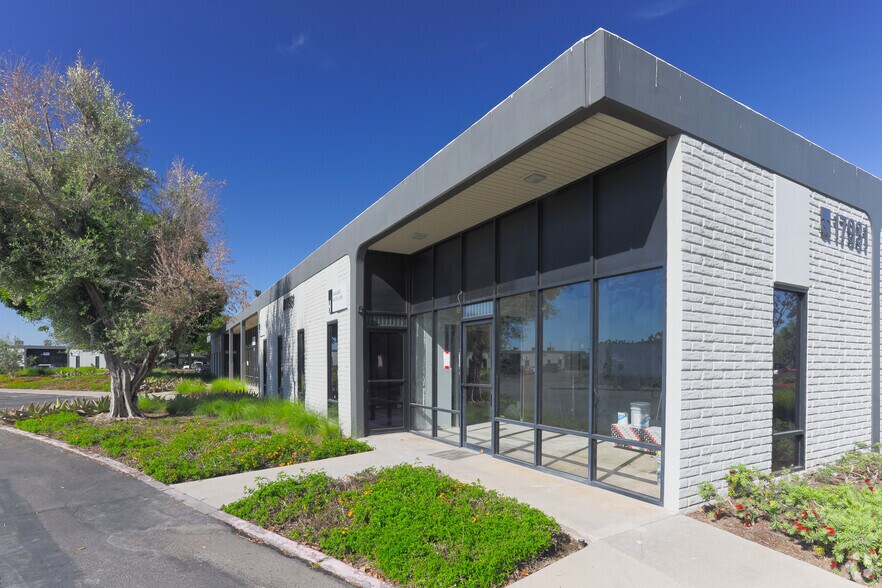 More Photos Of 17931 Sky Park Cir, Irvine Light Manufacturing For Lease