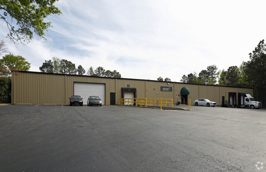 More Photos Of 1413 Transport Dr, Raleigh Warehouse For Lease