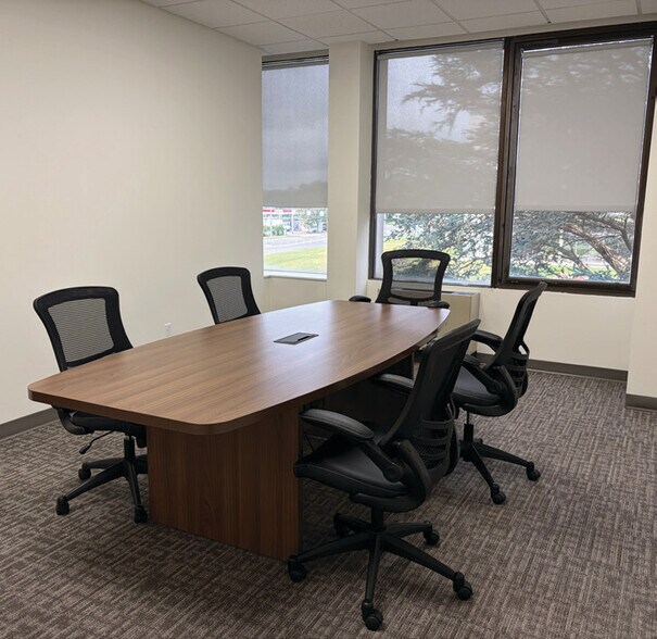 More Photos Of 350 Motor Pky, Hauppauge Office For Lease