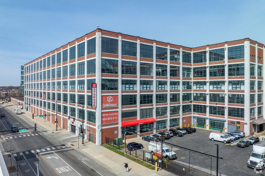 More Photos Of 4000 W Diversey Ave, Chicago Unknown For Lease
