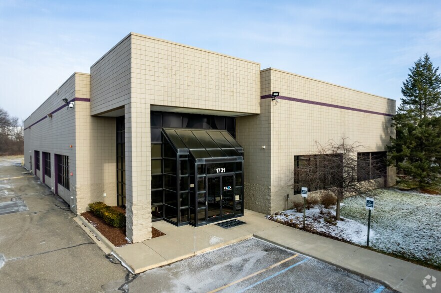 More Photos Of 1731 Harmon Rd, Auburn Hills Warehouse For Lease