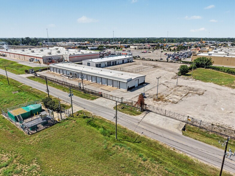 More Photos Of 4201 Langley Rd, Houston Warehouse For Lease