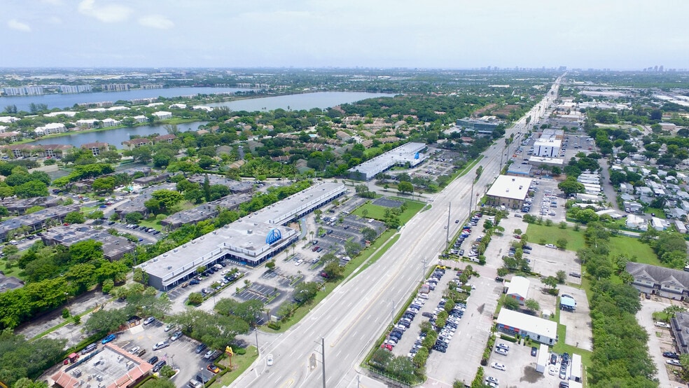 More Photos Of 2901 W Oakland Park Blvd, Lauderdale Lakes Unknown For Lease