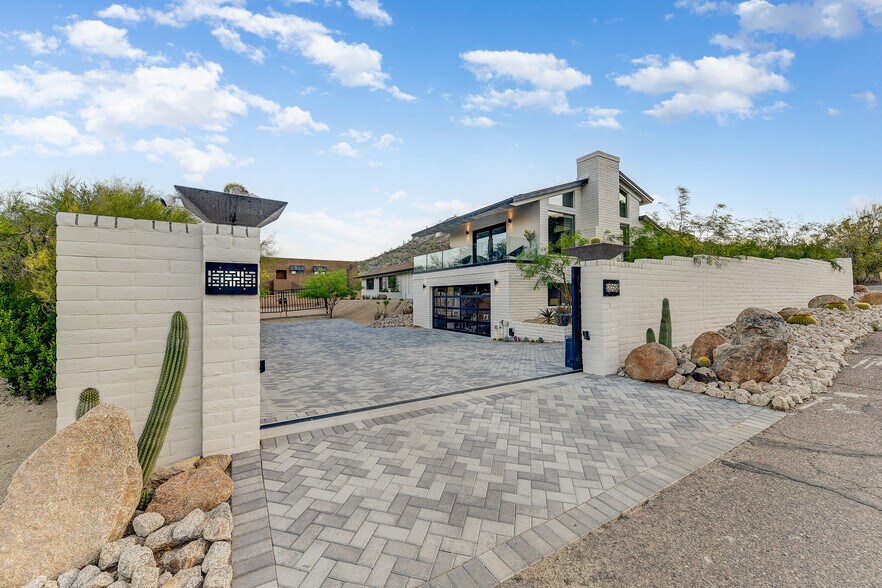 More Photos Of 5801 E Surrey Dr, Cave Creek Apartments For Sale