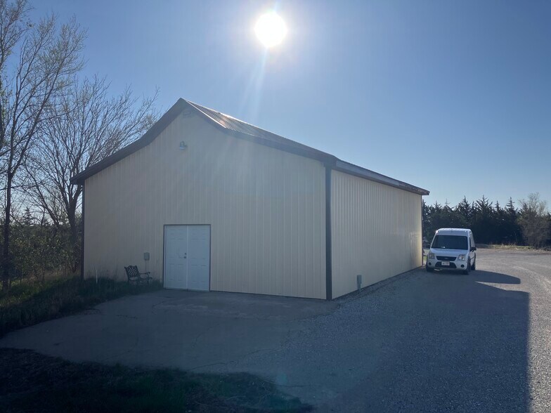 More Photos Of 17111-17145 S 138th St, Springfield Winery Vineyard For Sale