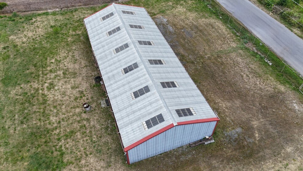 More Photos Of 208 Second st, Bristol Warehouse For Sale