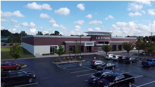 More Photos Of 41128-41640 Ann Arbor Rd, Plymouth Unknown For Lease