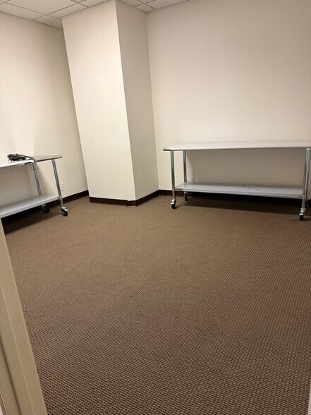 More Photos Of 16430-16438 Vanowen St, Van Nuys Medical For Lease