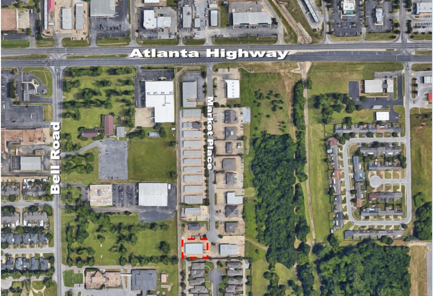 More Photos Of 152 Market Pl, Montgomery Office For Lease