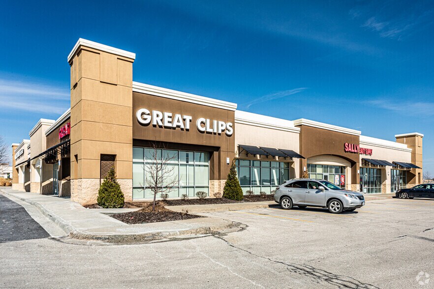 More Photos Of 901-1201 W 136th St, Kansas City Unknown For Lease