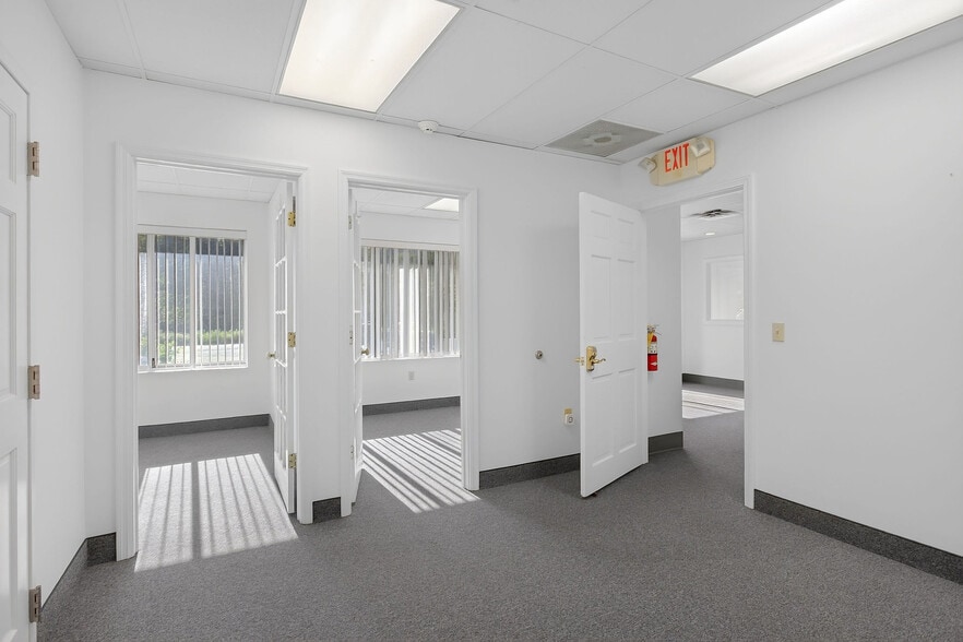 More Photos Of 789 Main St, Great Barrington Medical For Sale