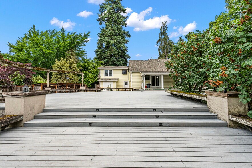 More Photos Of 292 S Garden Way, Eugene Land For Sale