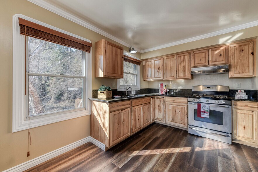 More Photos Of 21335 Consolation Rd, Volcano Storefront Retail Office For Sale