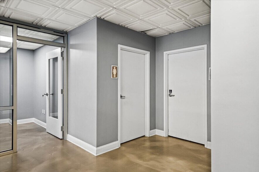 More Photos Of 262-268 Broadway, Saratoga Springs Office Residential For Sale
