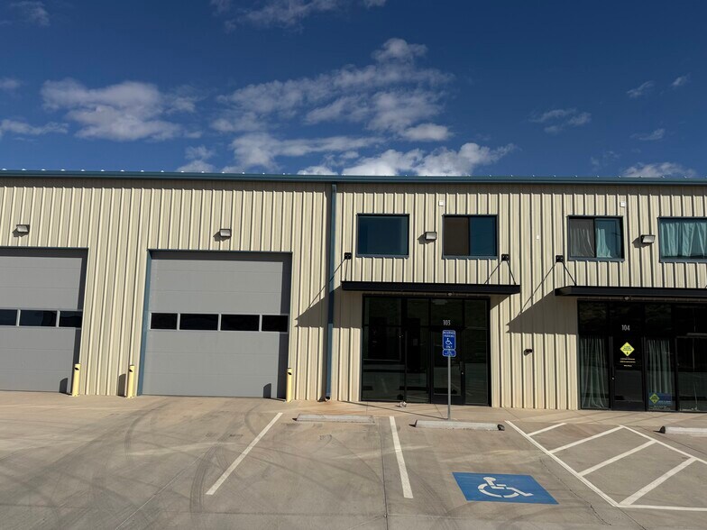 More Photos Of 5508 240 N, Hurricane Industrial For Lease