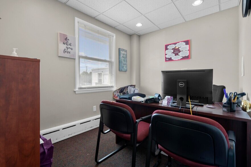 More Photos Of 158 East Ave, Norwalk Office For Lease