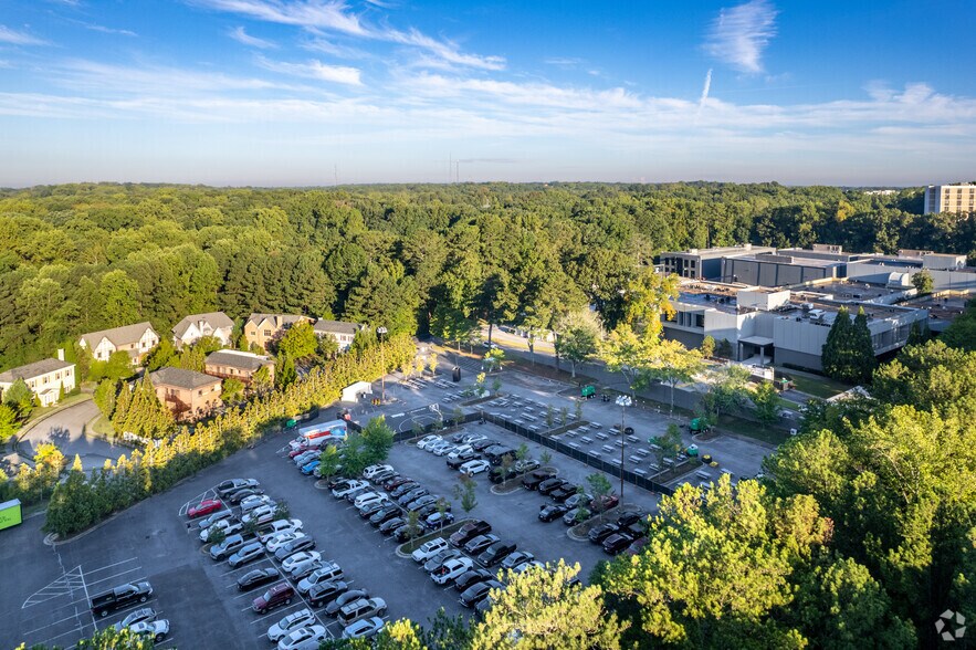 More Photos Of 3350 Greenbriar Pky SW, Atlanta Movie Radio TVStudio For Lease