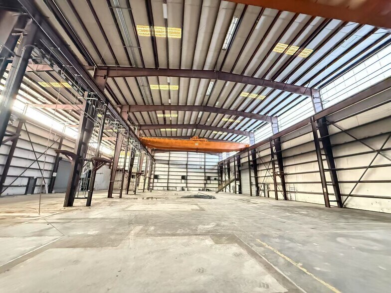 More Photos Of 9021 Ley Rd, Houston Warehouse For Lease